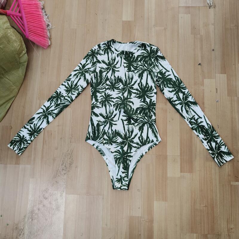 بدلات سباحة نسائية بطبعة النخي - مراجعة Swim Trunk Quick Dry وسعره