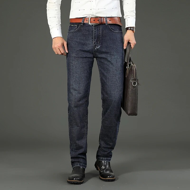 جينز رجال الأعمال الجديد من Wt - مراجعة Levis Jeans 501 وسعره